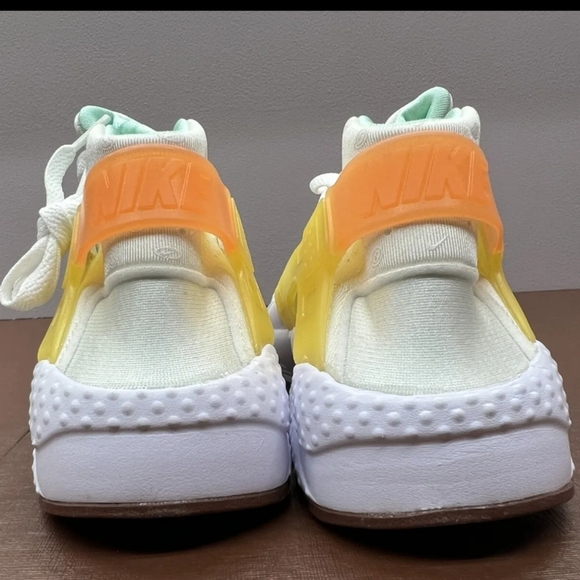 NIKE NEW Harachi Run - Picture 8 of 8